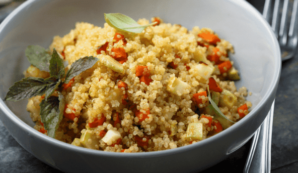 Cinnamon-Quinoa Breakfast Bowl